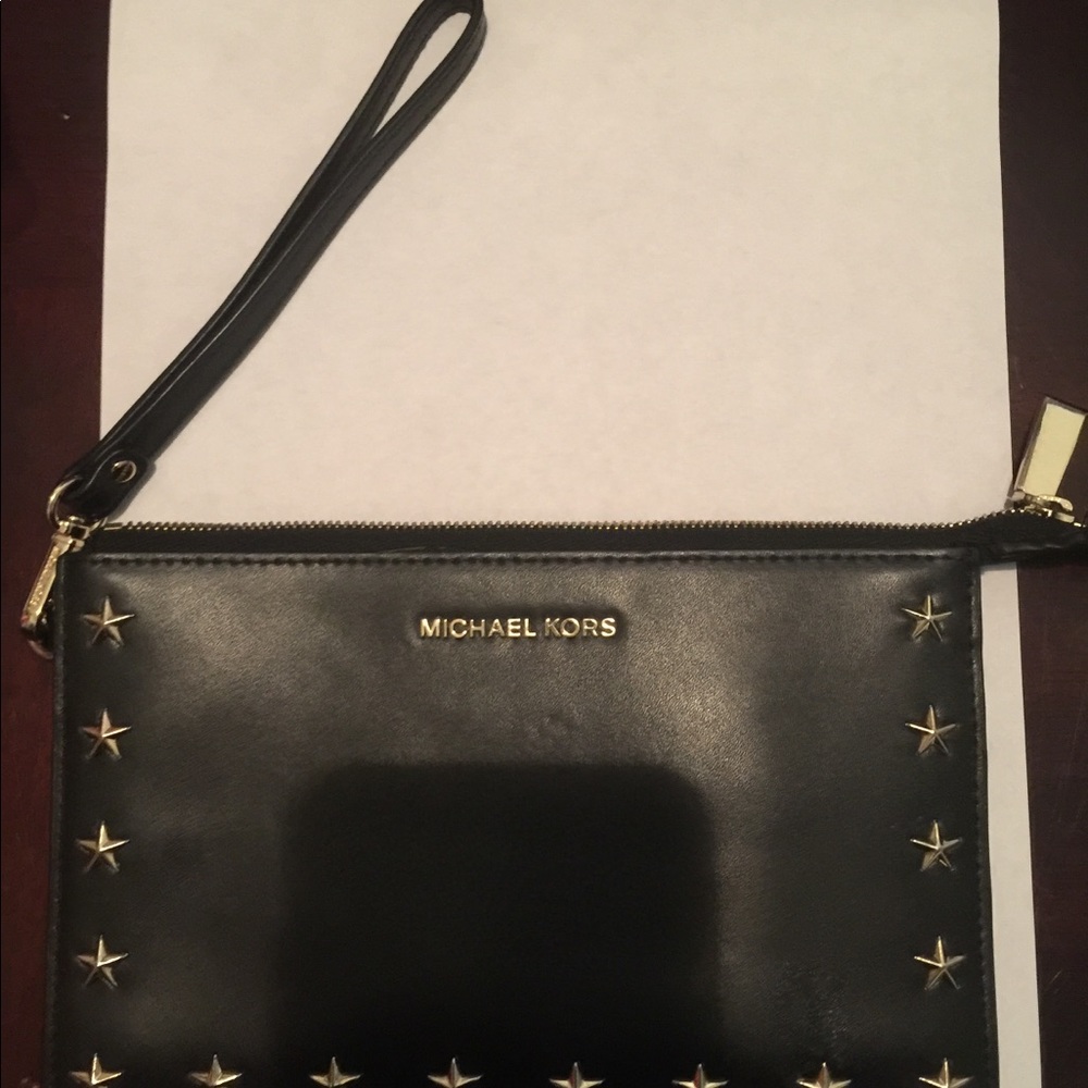 Micheal kors wristlet
